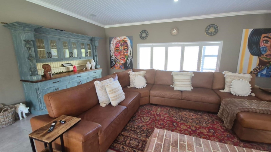 To Let 6 Bedroom Property for Rent in Num Num Cape Estate Western Cape